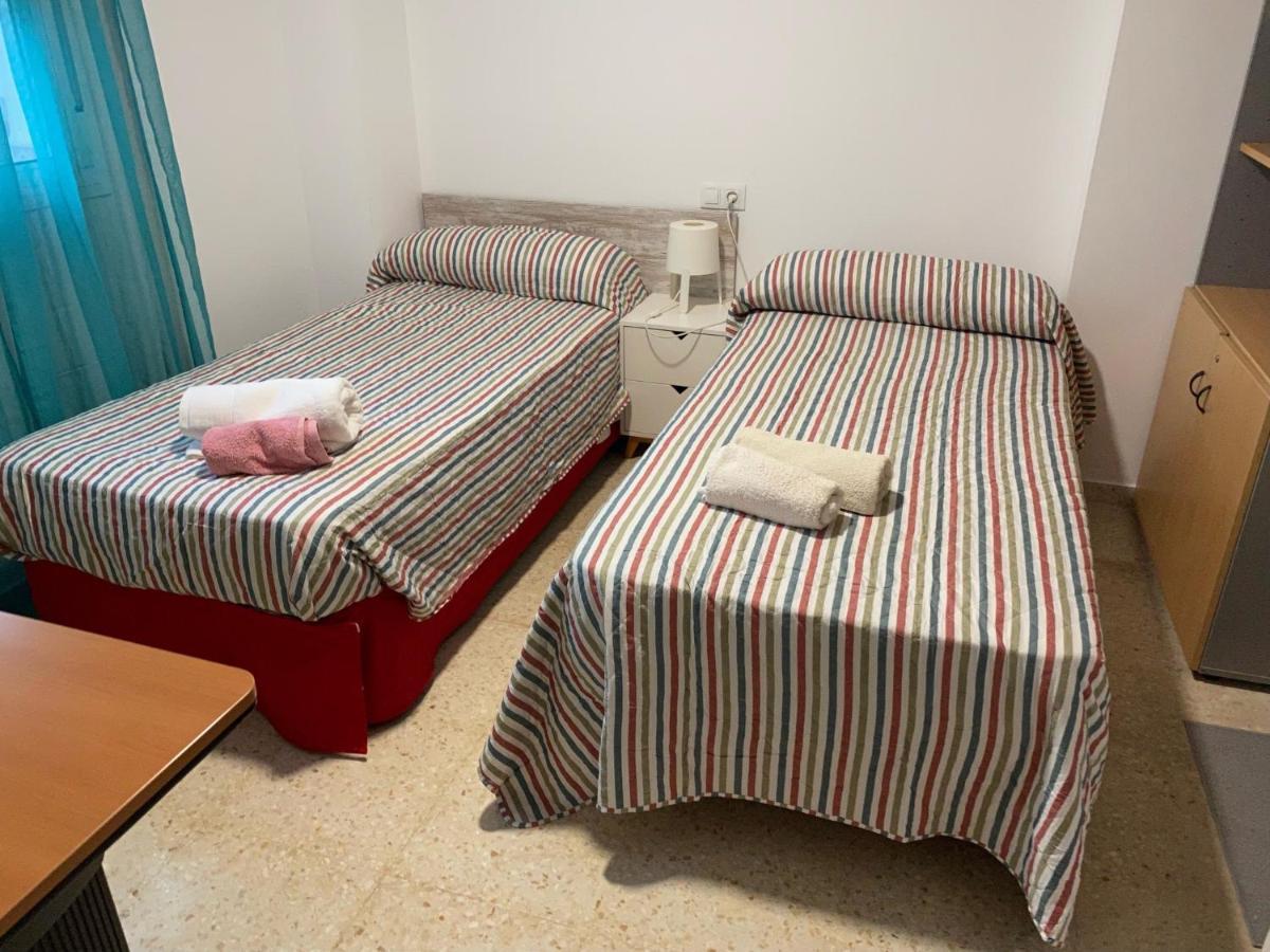 Sevilla. Gerena Casa Rural Para Familia O Profesionales Esterno foto